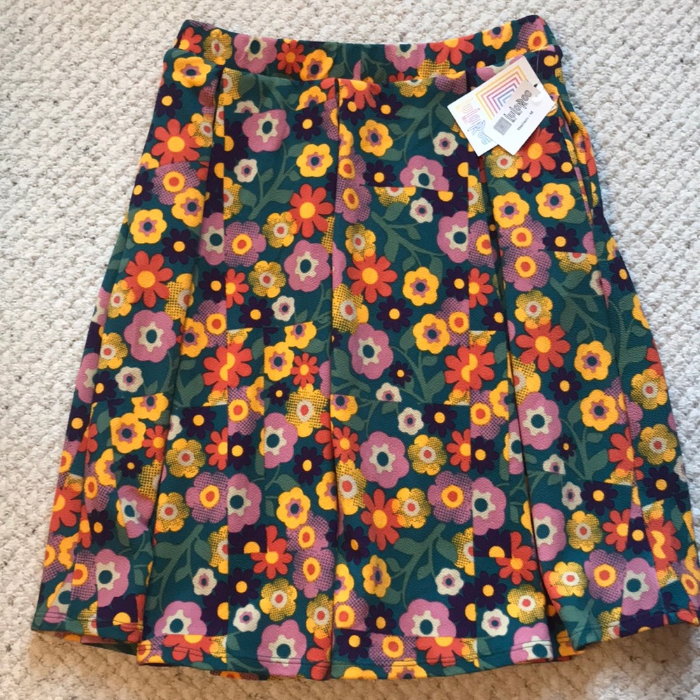 LuLaRoe Medium Madison Pleaded Skirt with Pockets